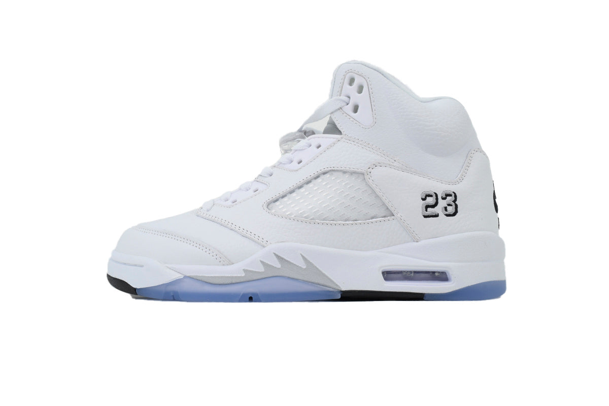 AJ5  Retro 'White Metallic' 2026