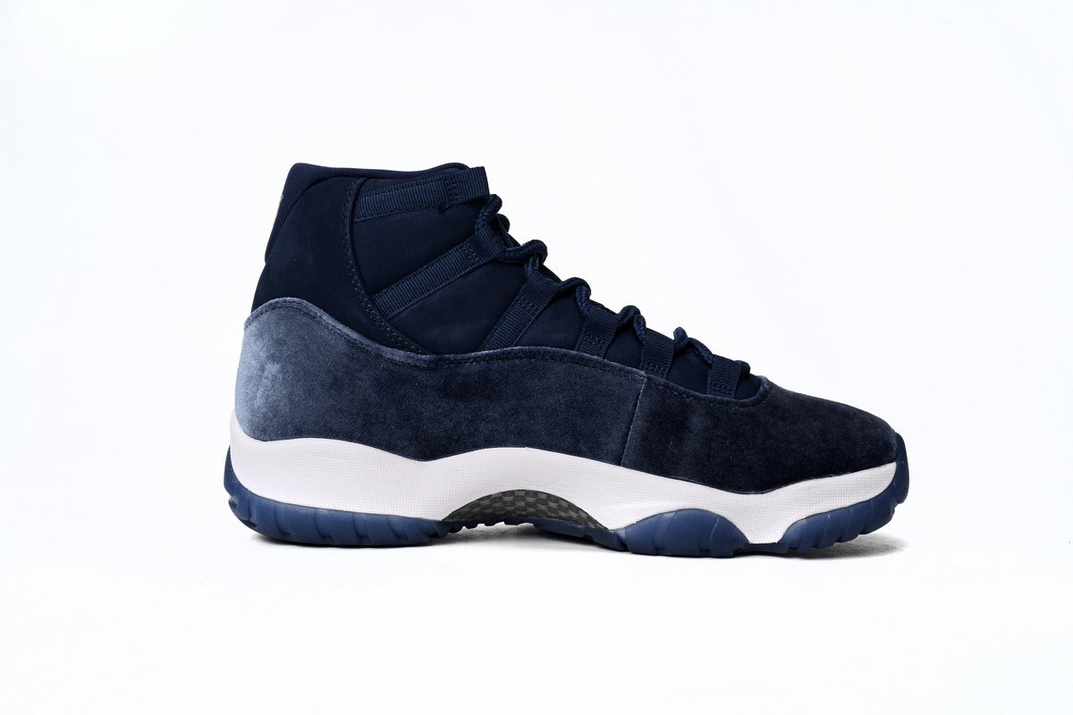 AJ 11 Retro Midnight Blue