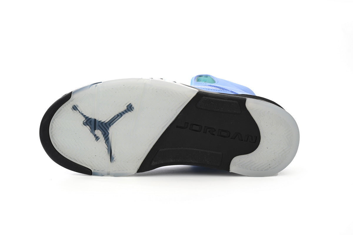AJ 5 “UNC”