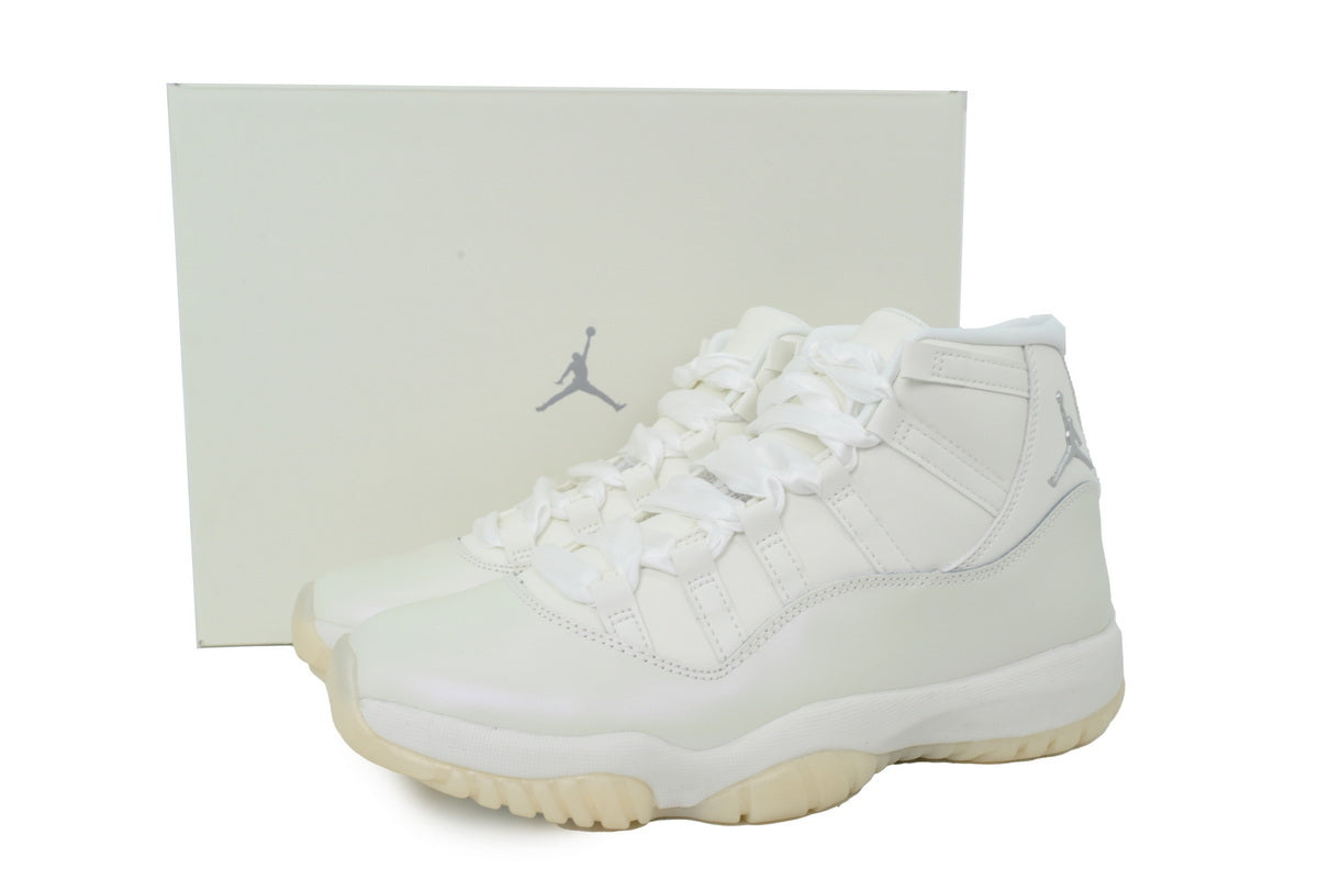 AJ 11 Retro 'Pearl  Grand Finale'