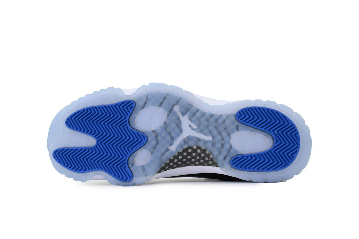AJ 11 Retro Low “WhiteMidnight Navy”